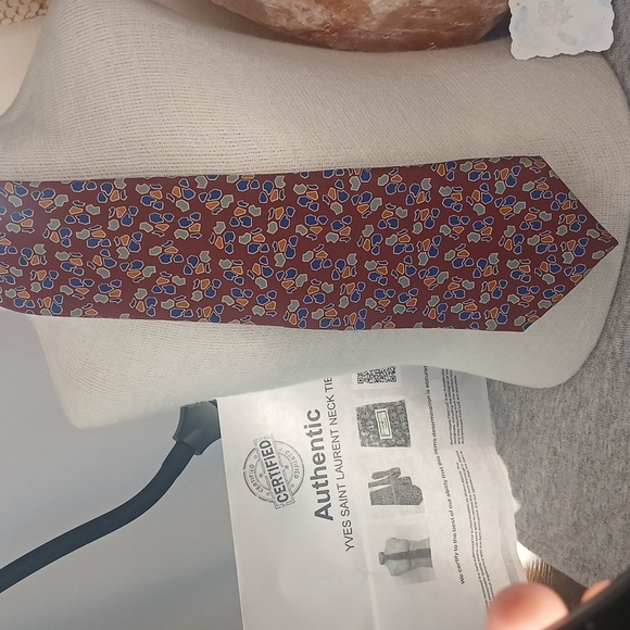 END YEAR CLEAROUT AUTHENTIC Yves Saint Laurent Red Blue Geometric Silk Tie - Picture 7 of 7